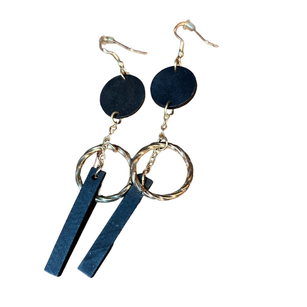 Mixed medium black and gold earrings